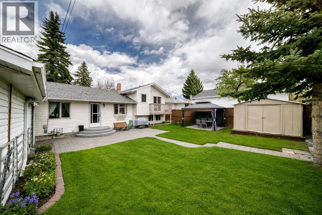 4039 5 Avenue SW — photo 36