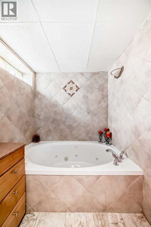 4039 5 Avenue SW — photo 30