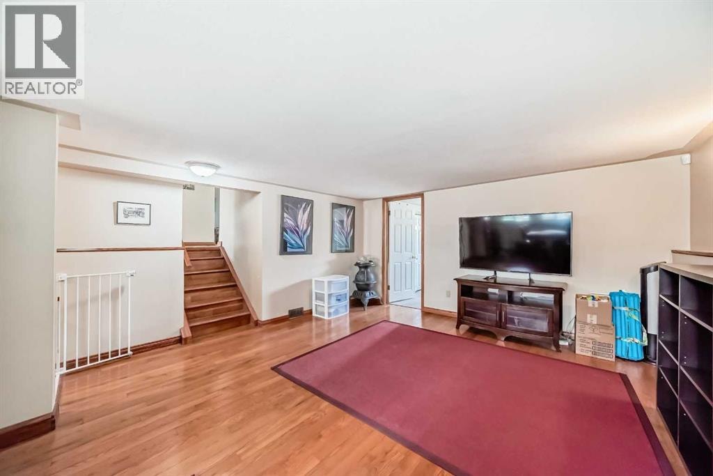 4039 5 Avenue SW — photo 26