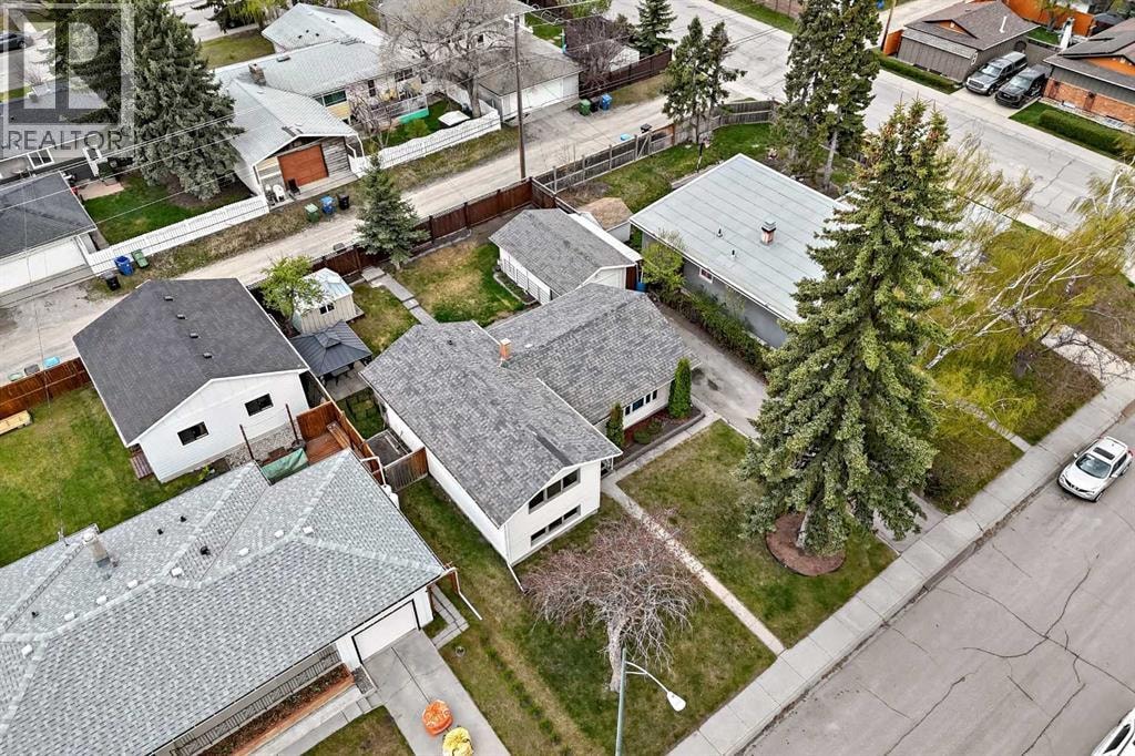 4039 5 Avenue SW — photo 41