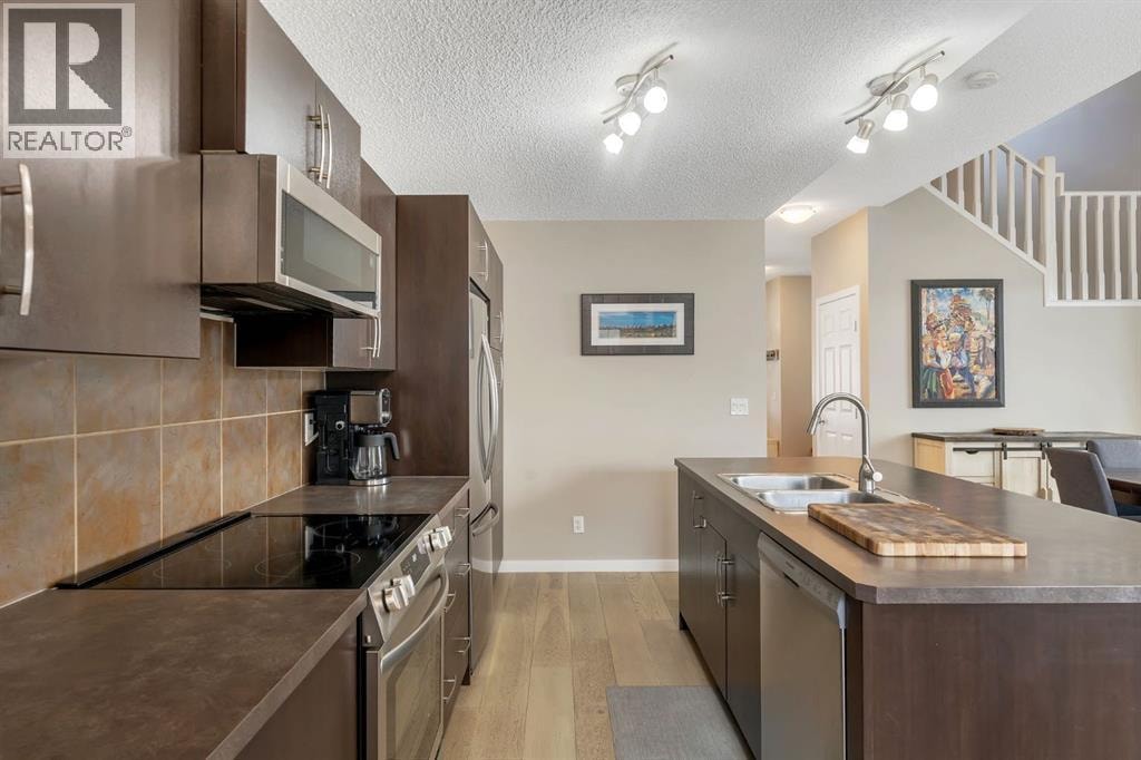 27 River Heights Crescent — photo 15