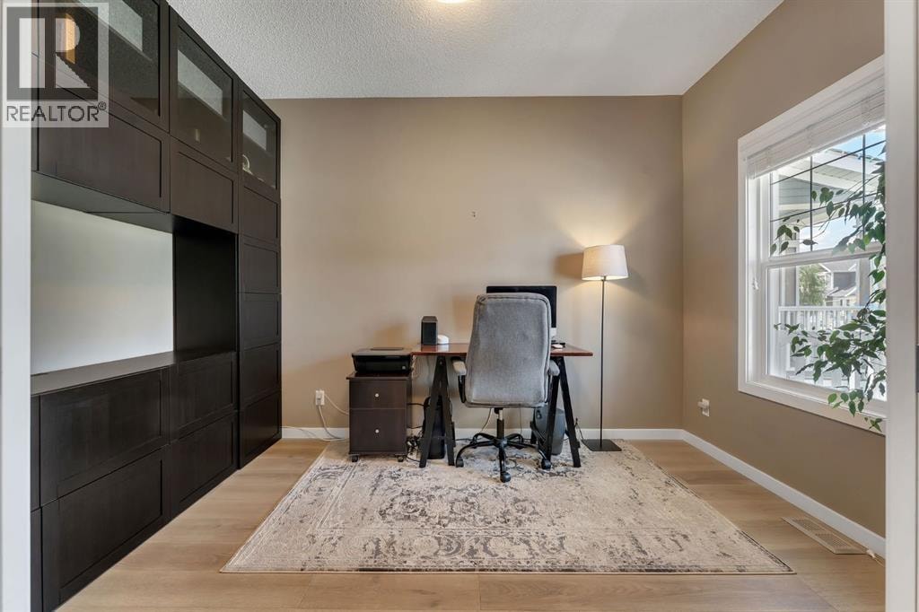 27 River Heights Crescent — photo 6
