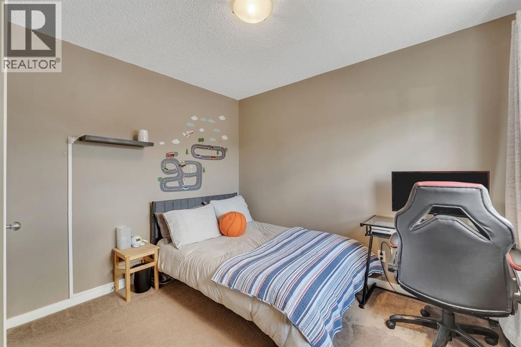 27 River Heights Crescent — photo 31