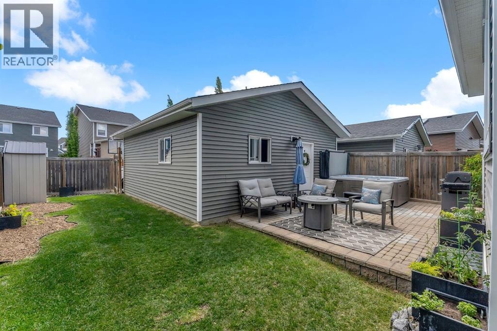 27 River Heights Crescent — photo 42