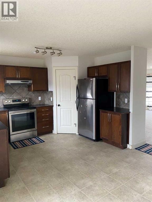 210 Saddlebrook Way NE — photo 4