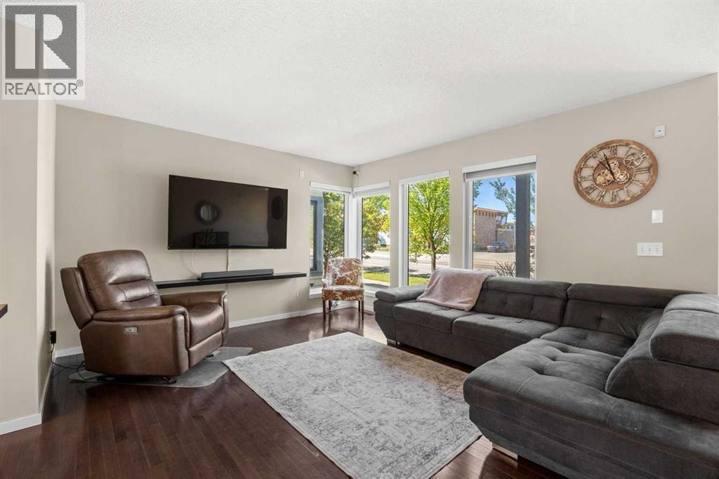 140 Walden Gate SE — photo 11