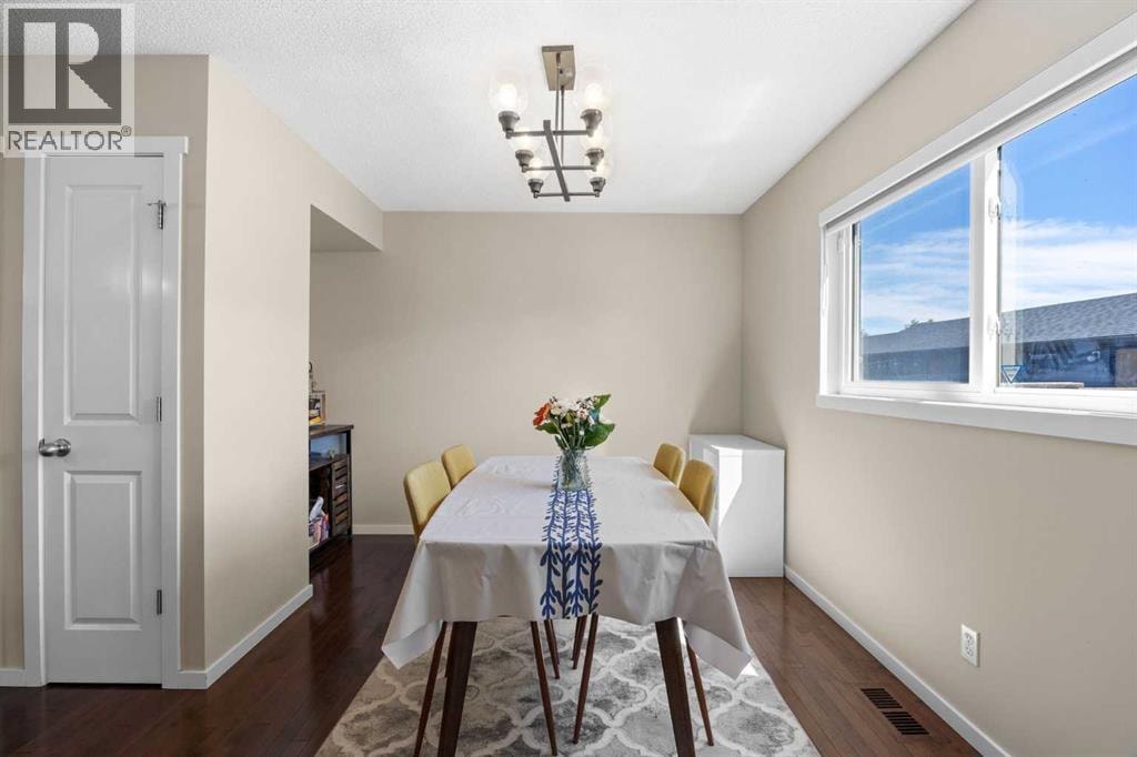 140 Walden Gate SE — photo 16