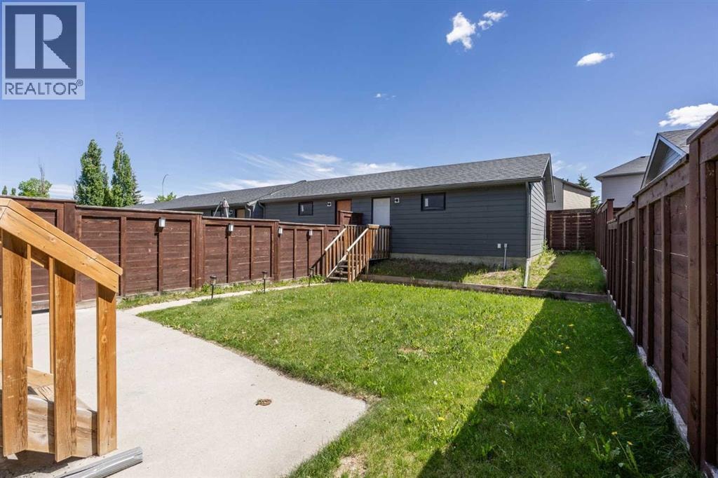 140 Walden Gate SE — photo 29