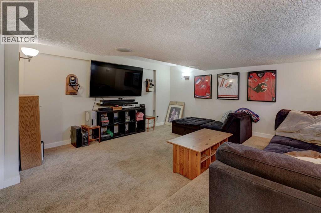 729 Canoe Avenue SW — photo 29
