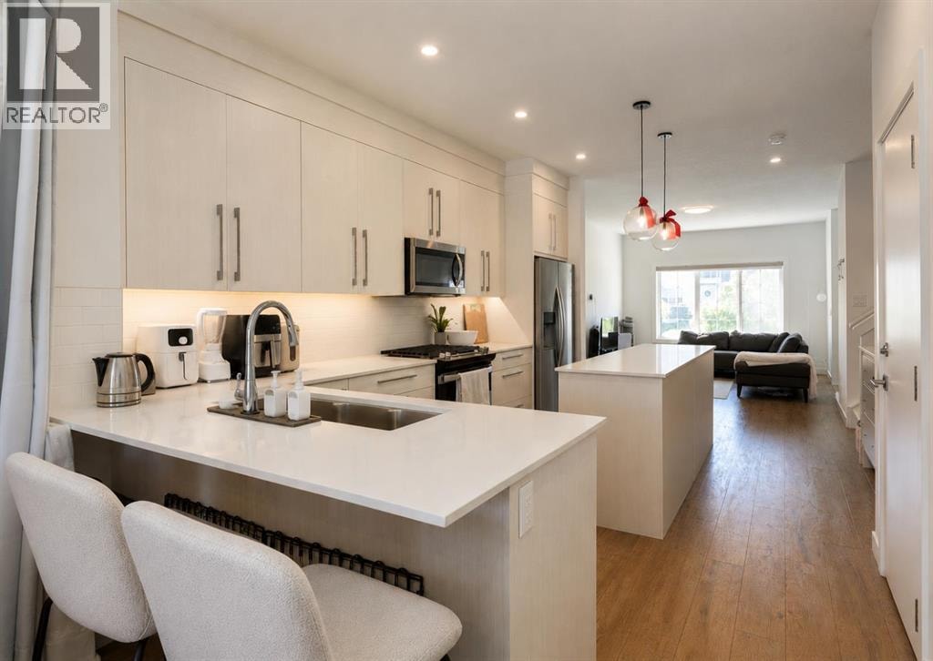 7386 202 Avenue SE — photo 10