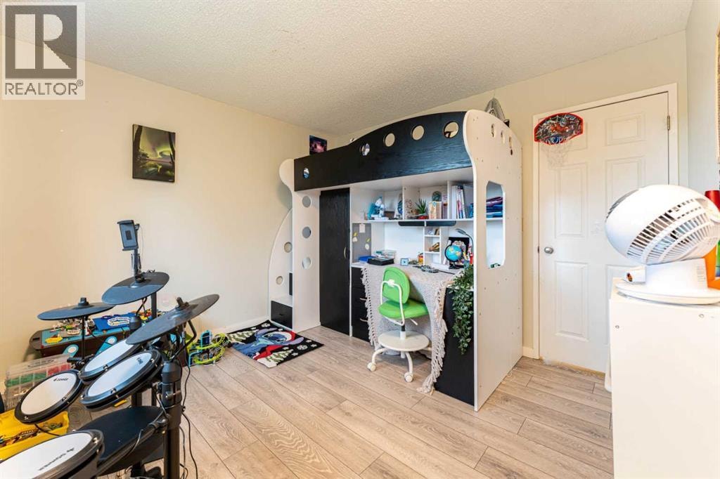 332 Deer Run Crescent SE — photo 23