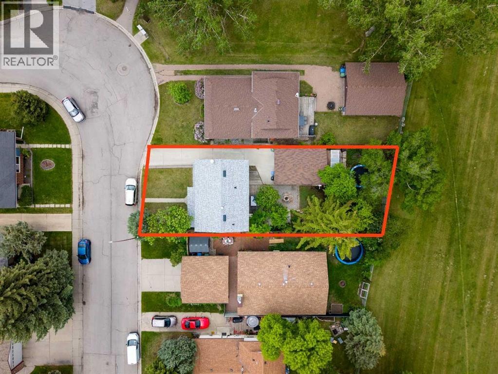 332 Deer Run Crescent SE — photo 47