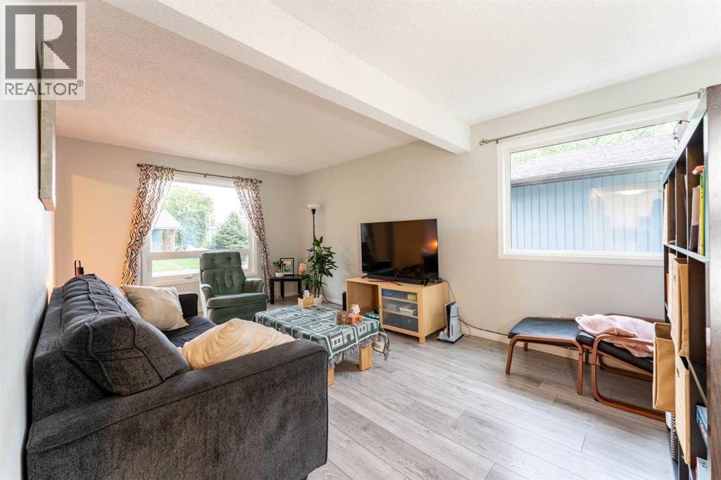 332 Deer Run Crescent SE — photo 21