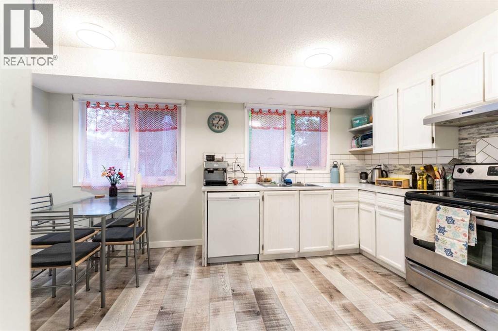 332 Deer Run Crescent SE — photo 17