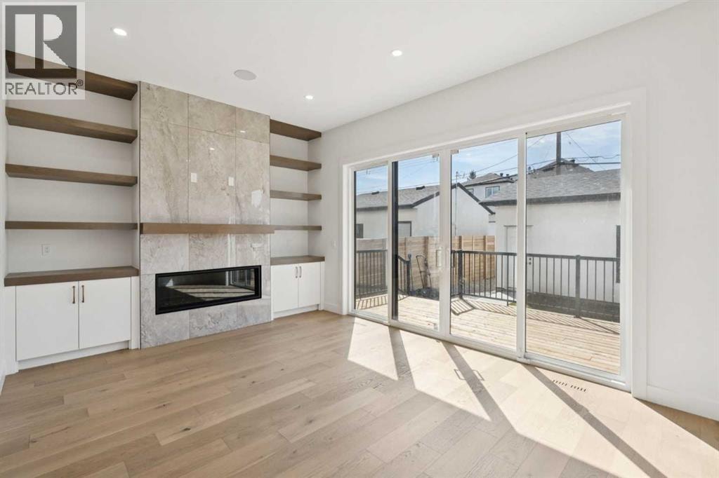 645 36 Street SW — photo 16