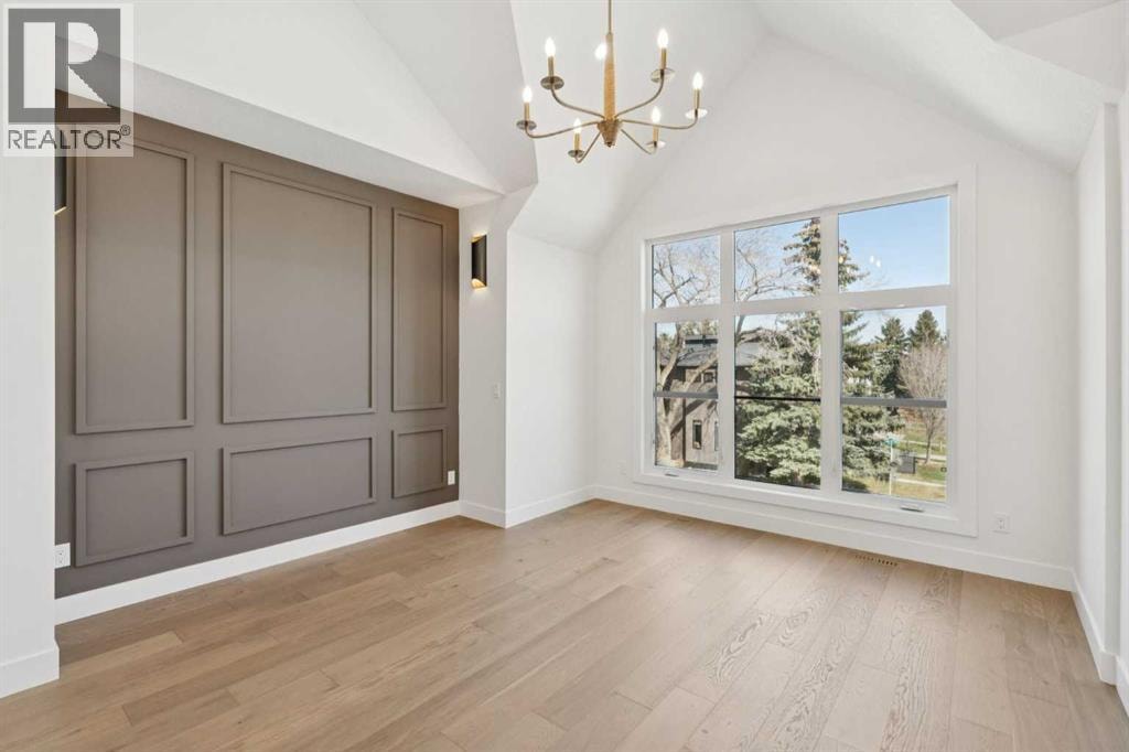645 36 Street SW — photo 27