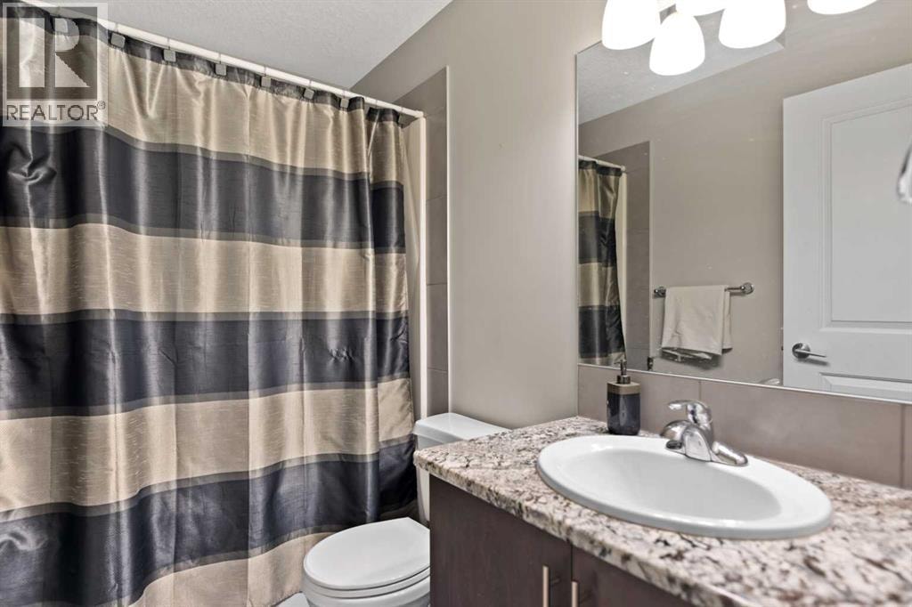 124 25 Avenue NE — photo 25