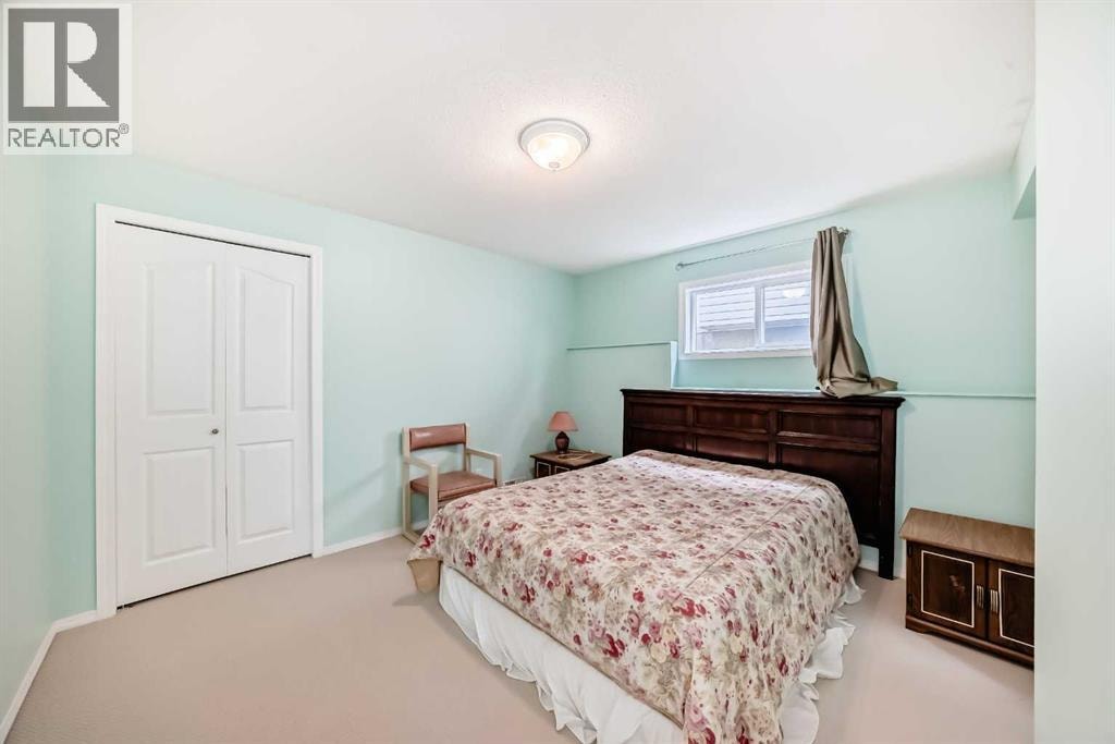 264 hawkmount Close — photo 18