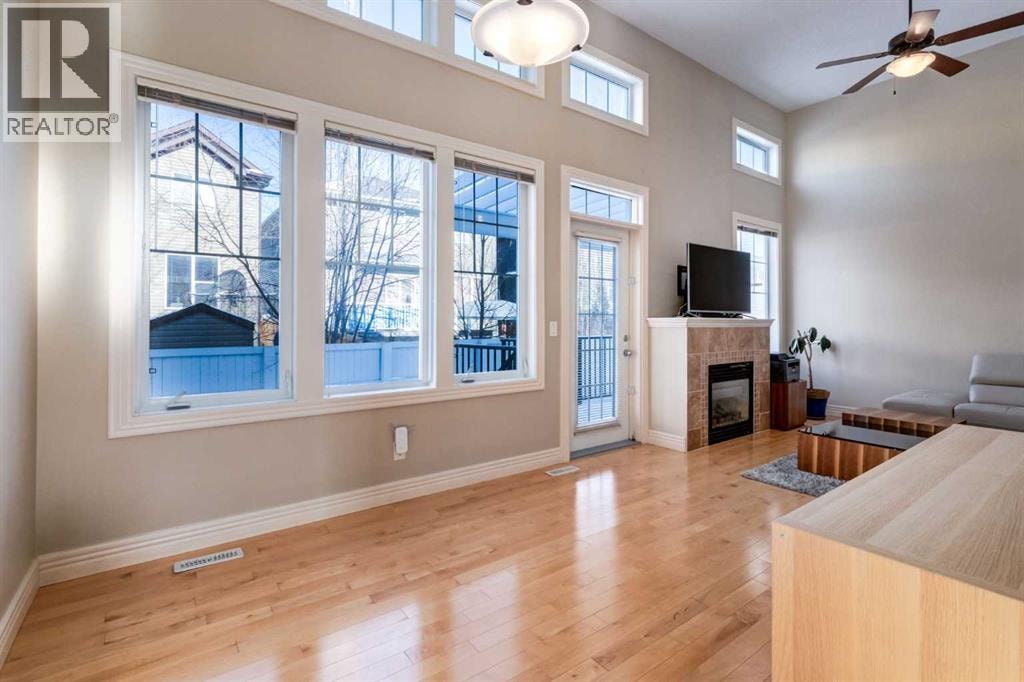 37 Royal Oak Plaza NW — photo 10