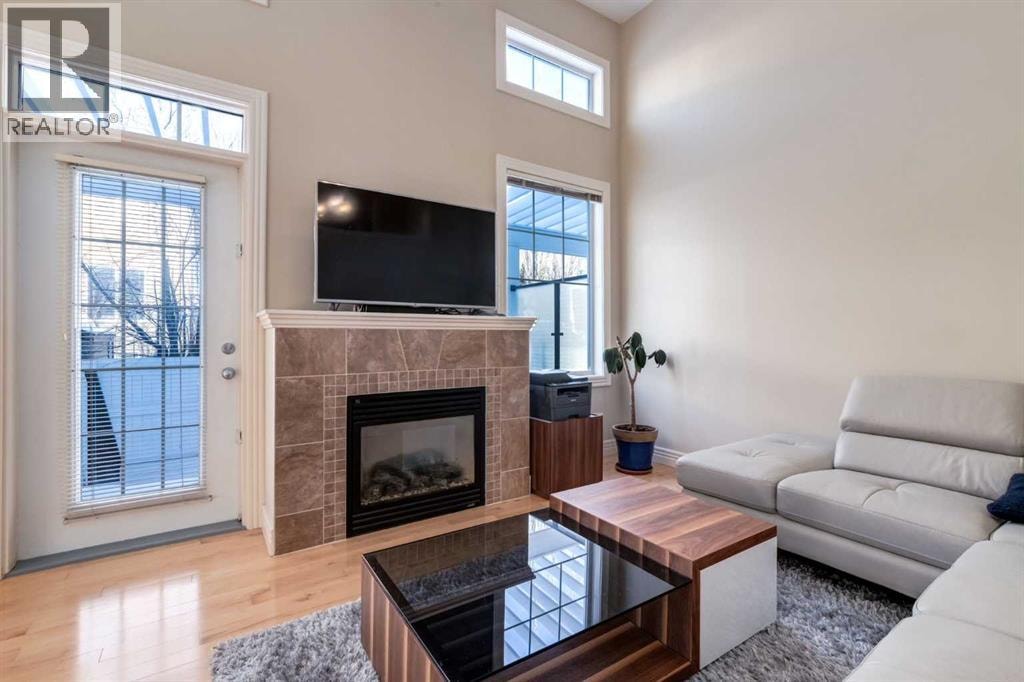 37 Royal Oak Plaza NW — photo 5
