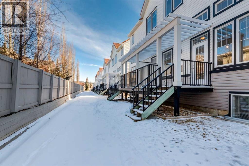 37 Royal Oak Plaza NW — photo 34