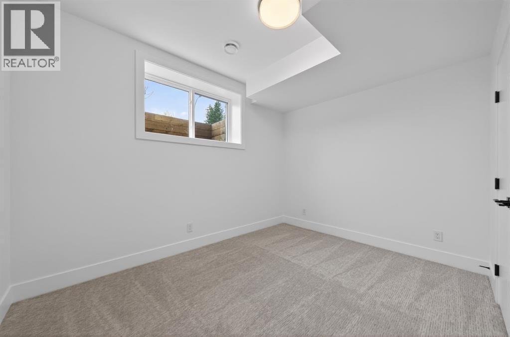 2333 24 Avenue SW — photo 29