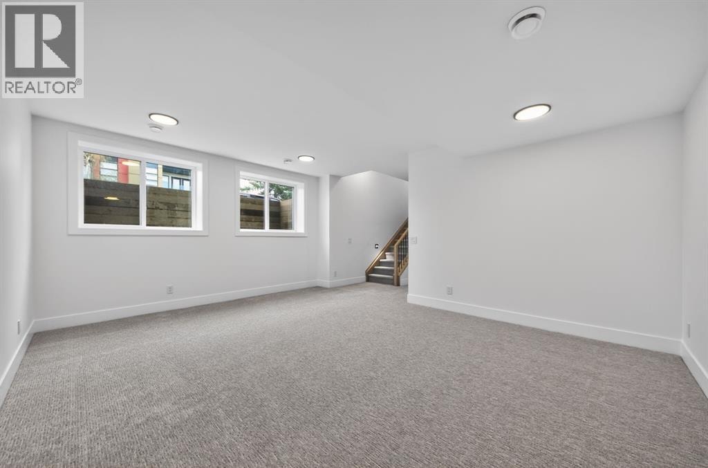 2333 24 Avenue SW — photo 26