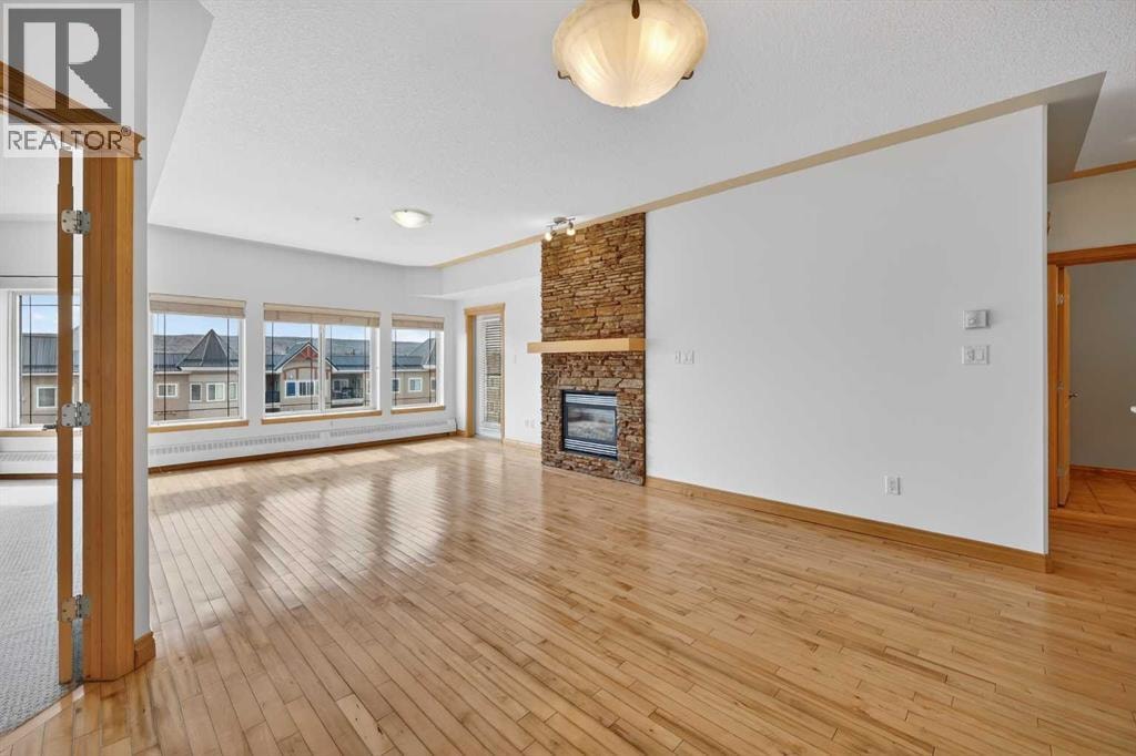 503, 30 Discovery Ridge Close SW — photo 7