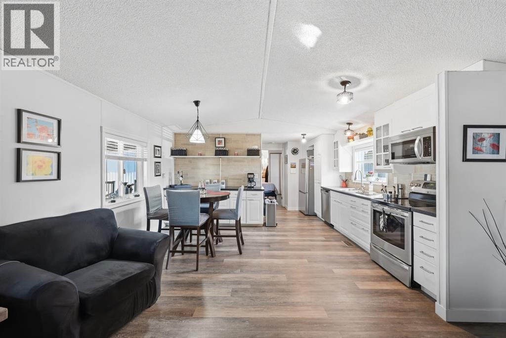 342 Burroughs Circle NE — photo 12
