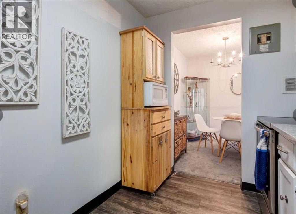 4107, 315 Southampton Drive SW — photo 12