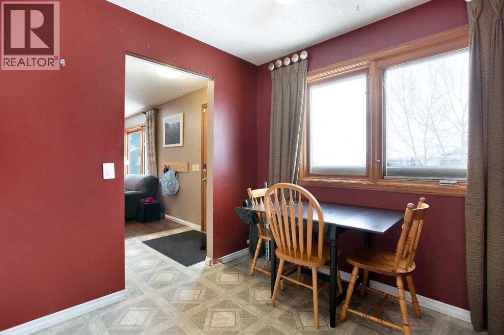 11 Ridgebrook Drive SW — photo 8