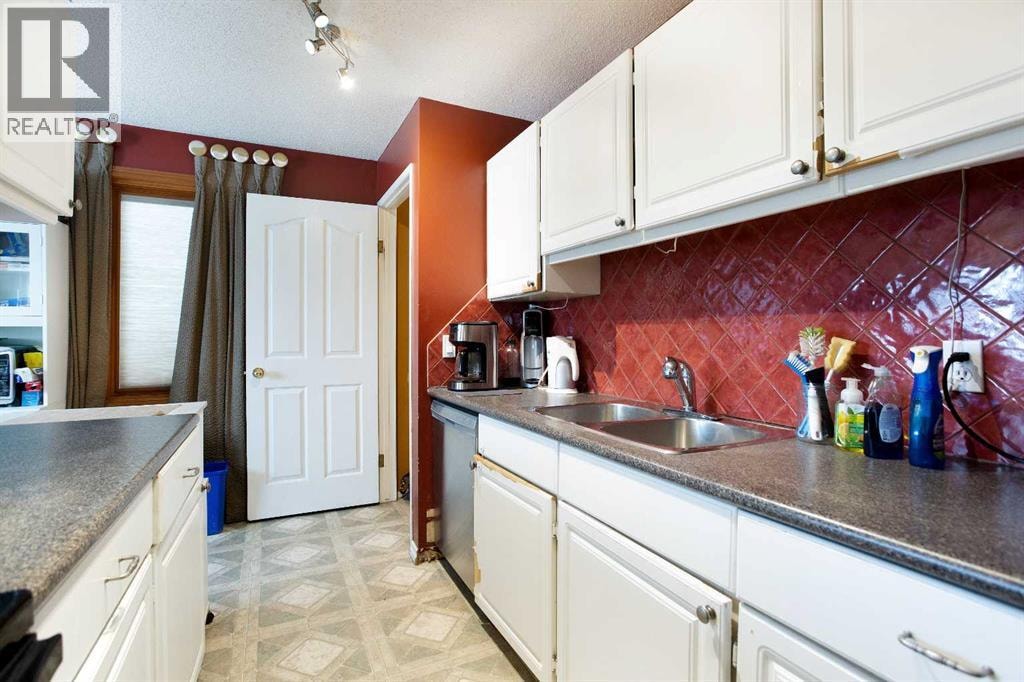 11 Ridgebrook Drive SW — photo 13