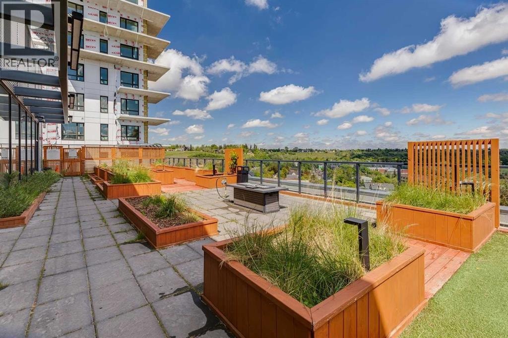 903, 327 9A Street NW — photo 32