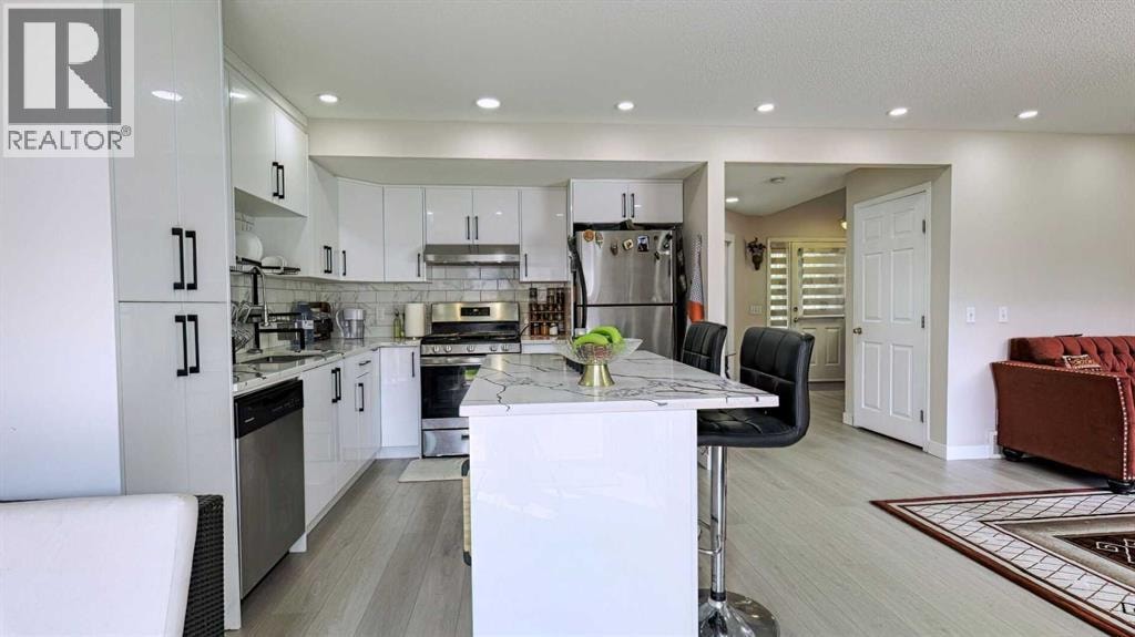 54 Saddlecreek Crescent NE — photo 7
