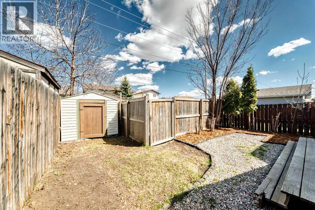 4208 58 Street NE — photo 21