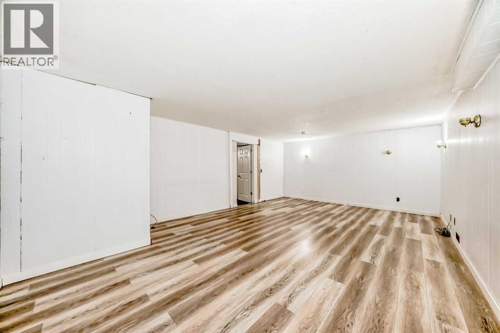 4208 58 Street NE — photo 15