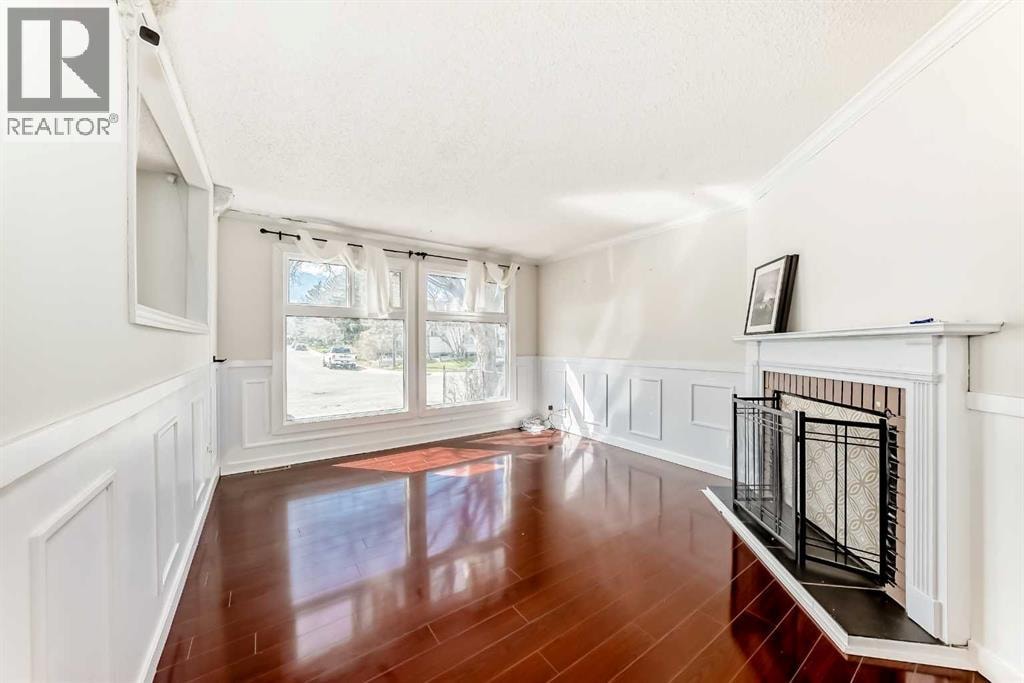 4208 58 Street NE — photo 3