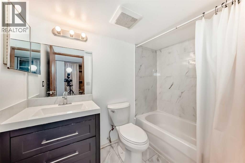 4208 58 Street NE — photo 17