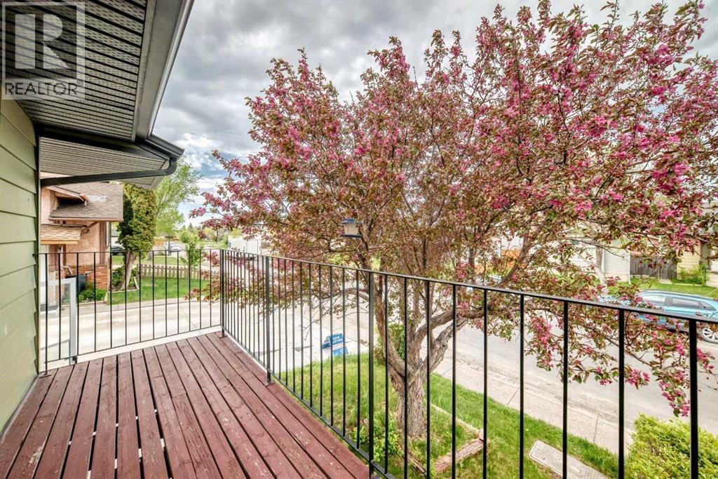 4218 38 Street NE — photo 13