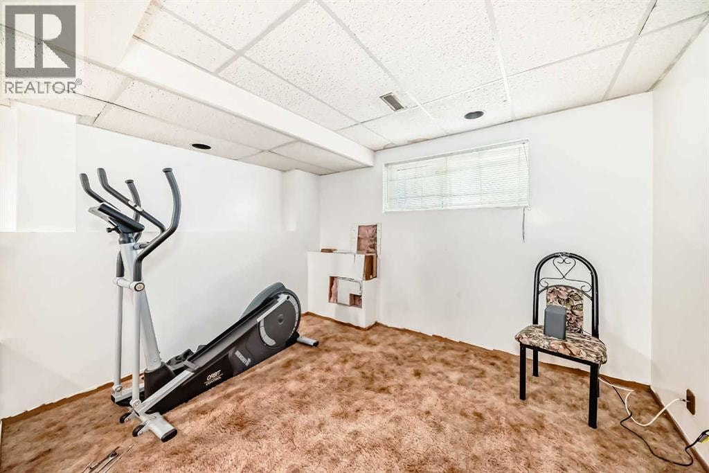 4218 38 Street NE — photo 30
