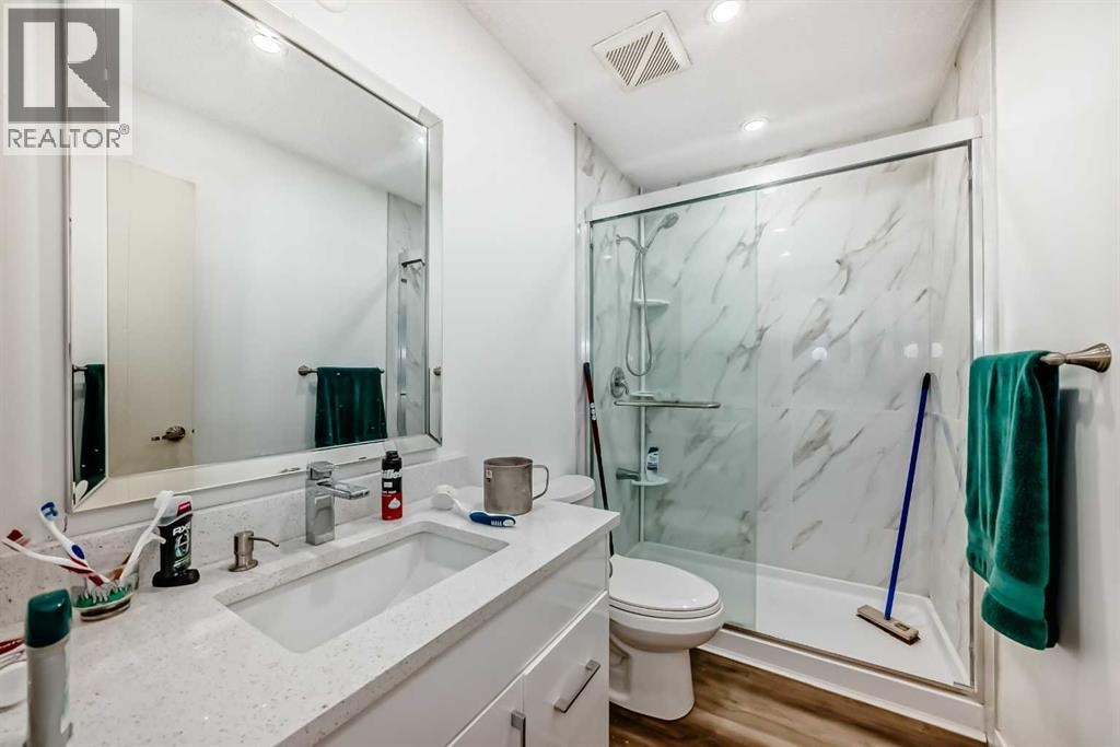 4218 38 Street NE — photo 23