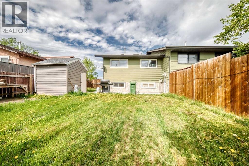 4218 38 Street NE — photo 47