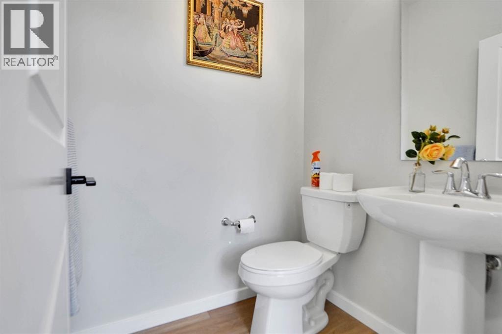 112 Langwell Common SE — photo 12
