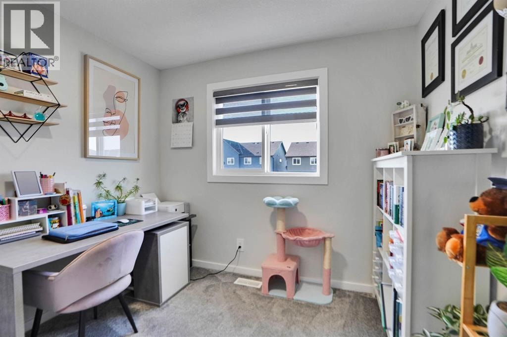 112 Langwell Common SE — photo 13