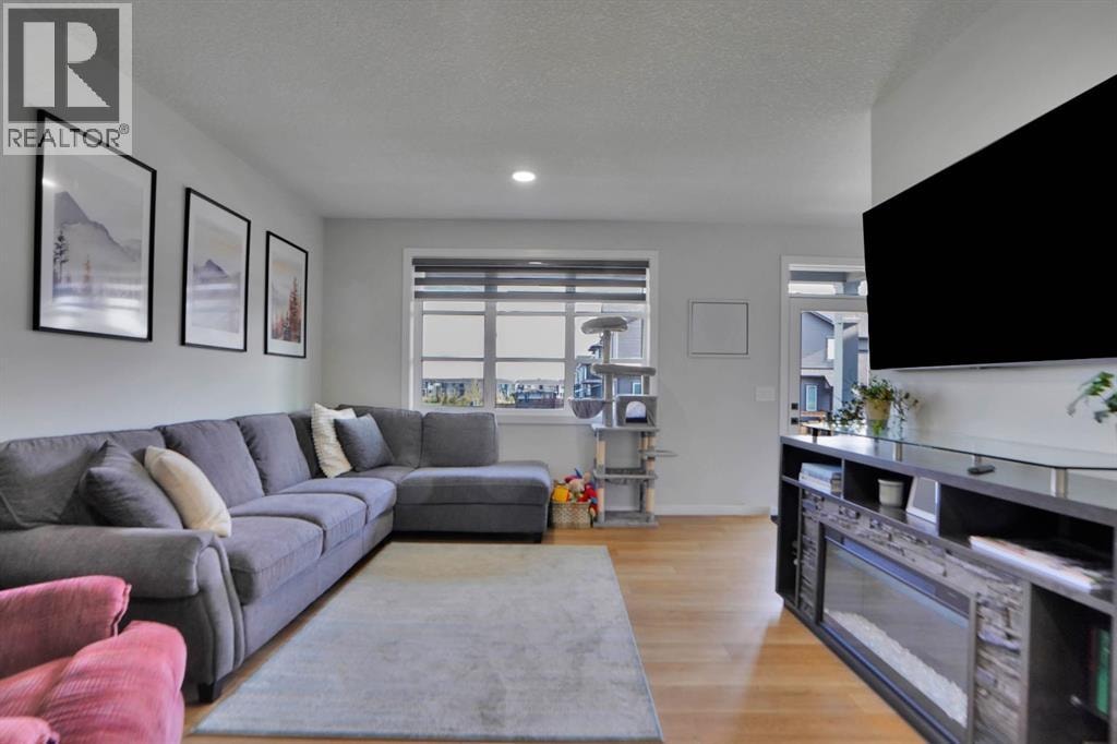 112 Langwell Common SE — photo 6
