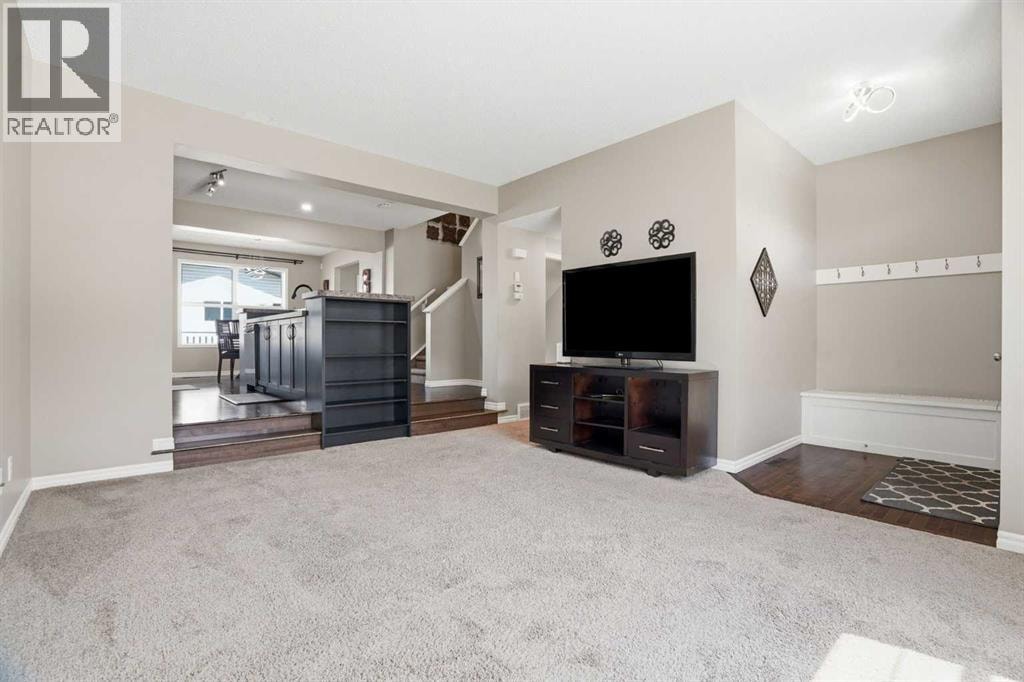 267 Skyview Springs Gardens NE — photo 2