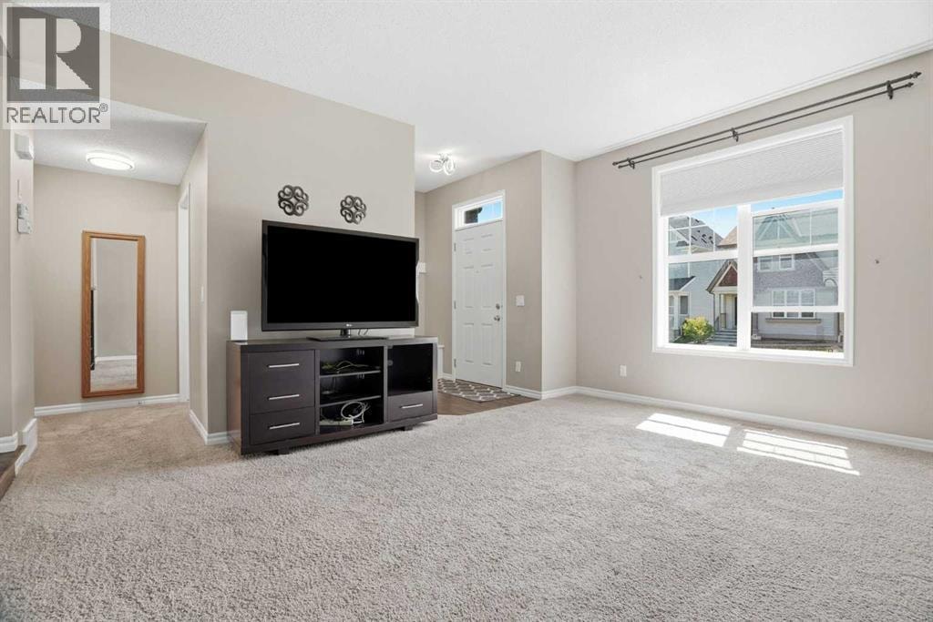 267 Skyview Springs Gardens NE — photo 3