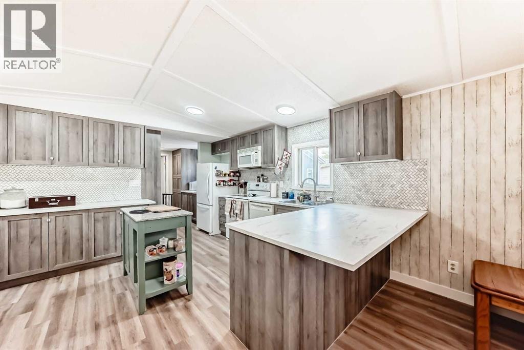 17 Burroughs Place NE — photo 5