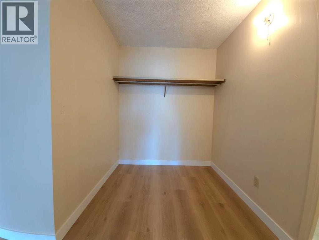 504, 221 6 Avenue SE — photo 15