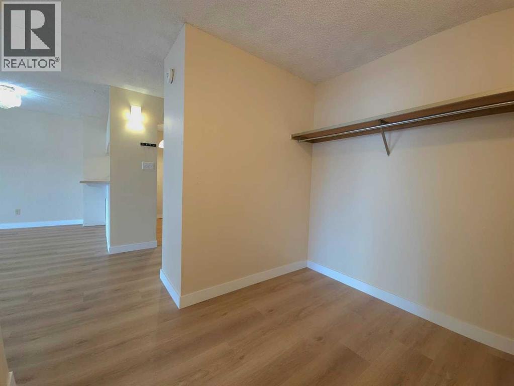 504, 221 6 Avenue SE — photo 14